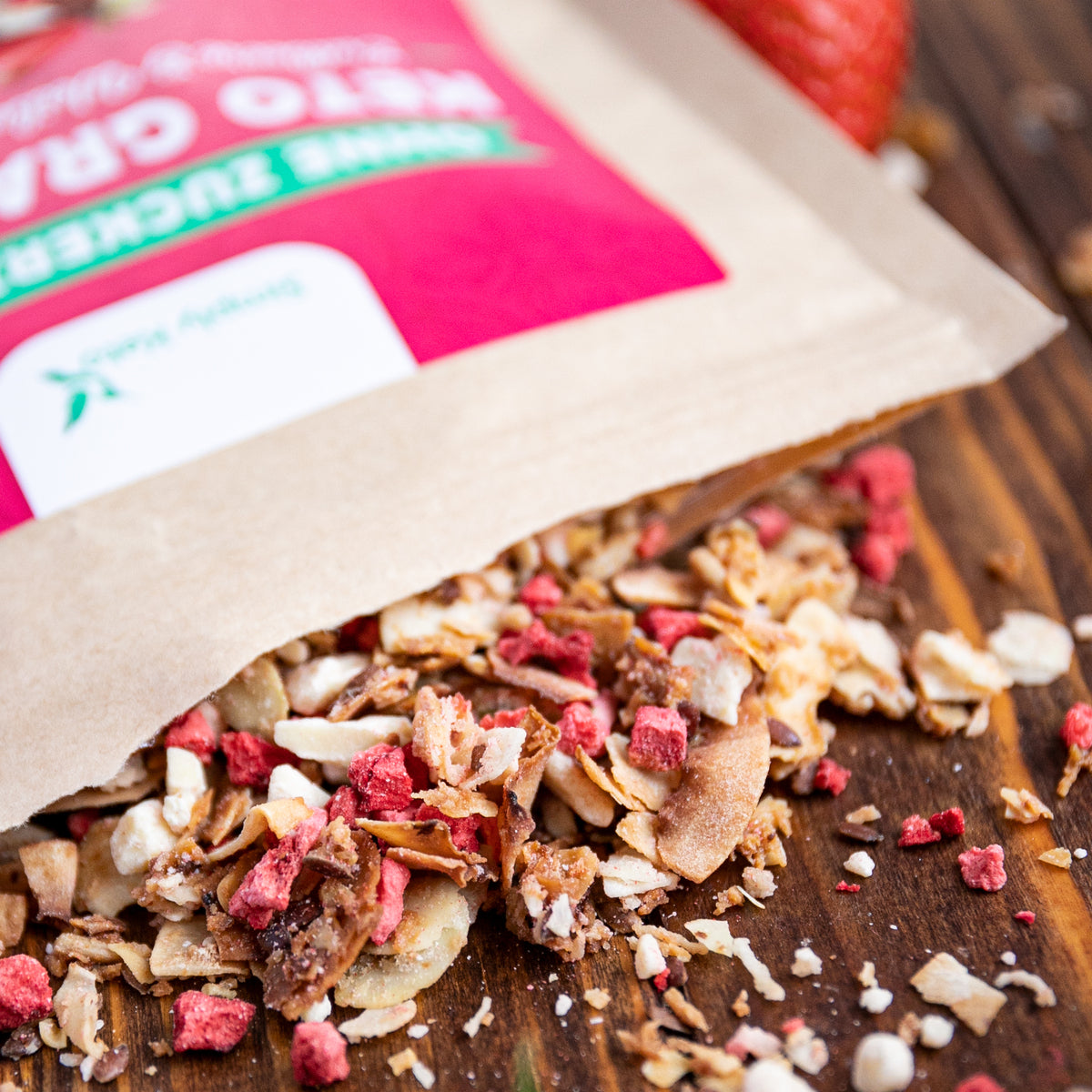 Simply Keto, Strawberry & White Chocolate Granola 500g