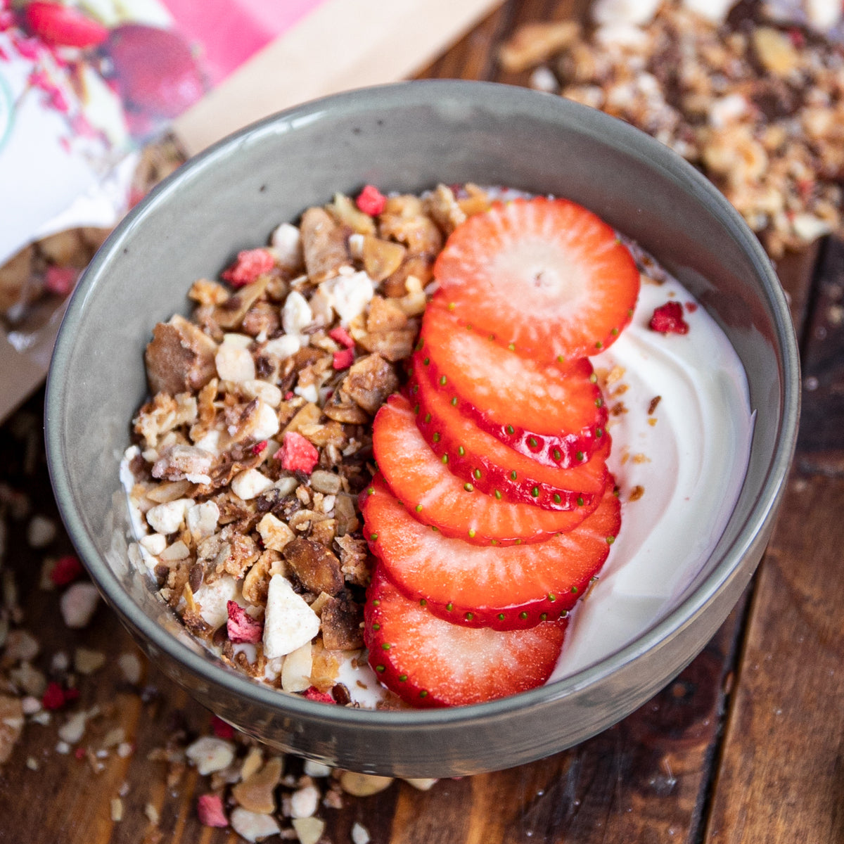 Simply Keto, Strawberry & White Chocolate Granola 500g
